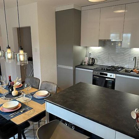 Spacious And Modern App With Big Terrace Malinska Bagian luar foto