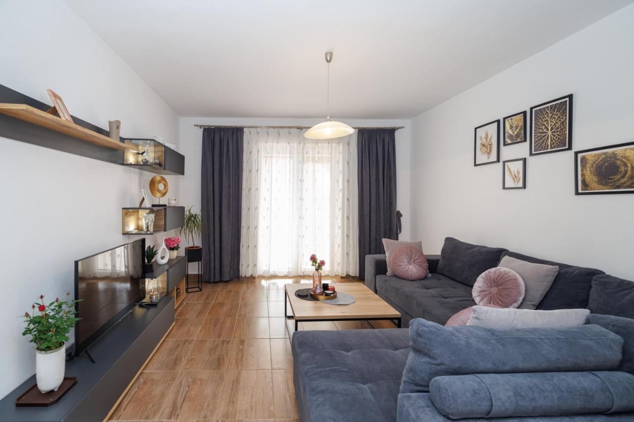 Spacious And Modern App With Big Terrace Malinska Bagian luar foto