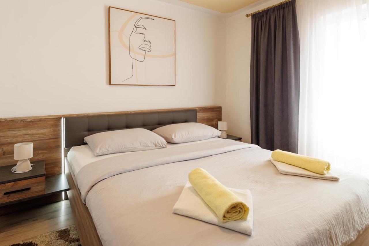 Spacious And Modern App With Big Terrace Malinska Bagian luar foto