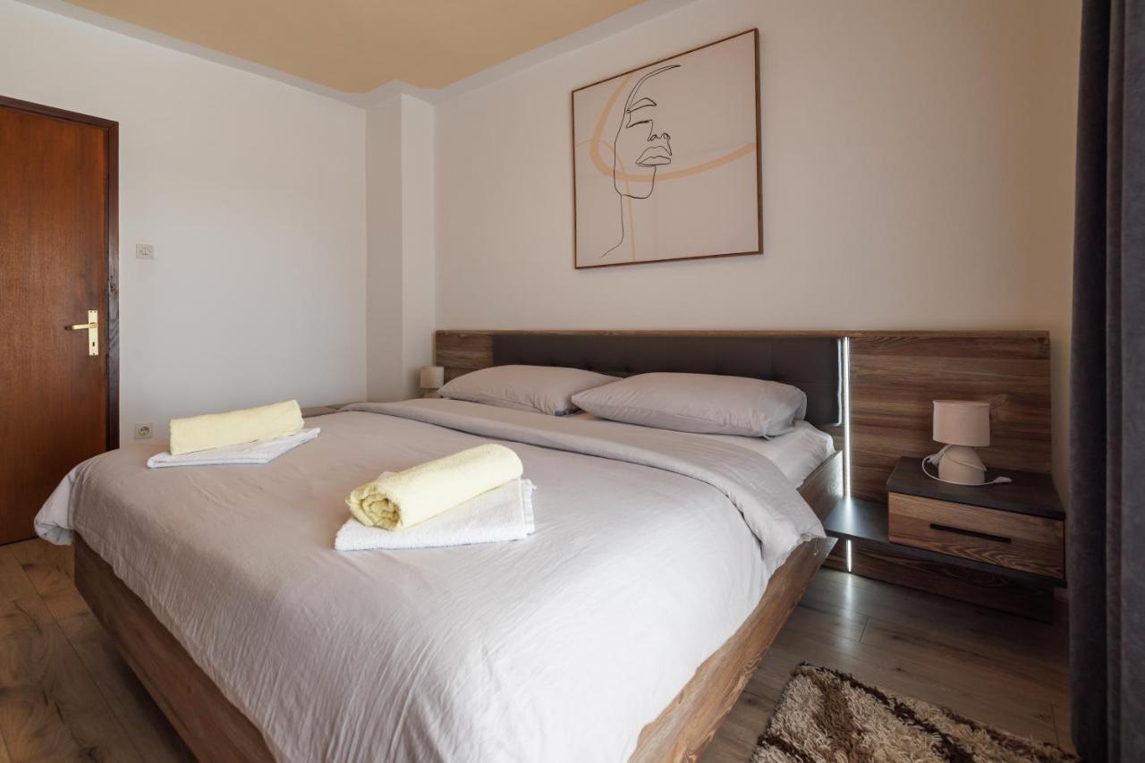 Spacious And Modern App With Big Terrace Malinska Bagian luar foto