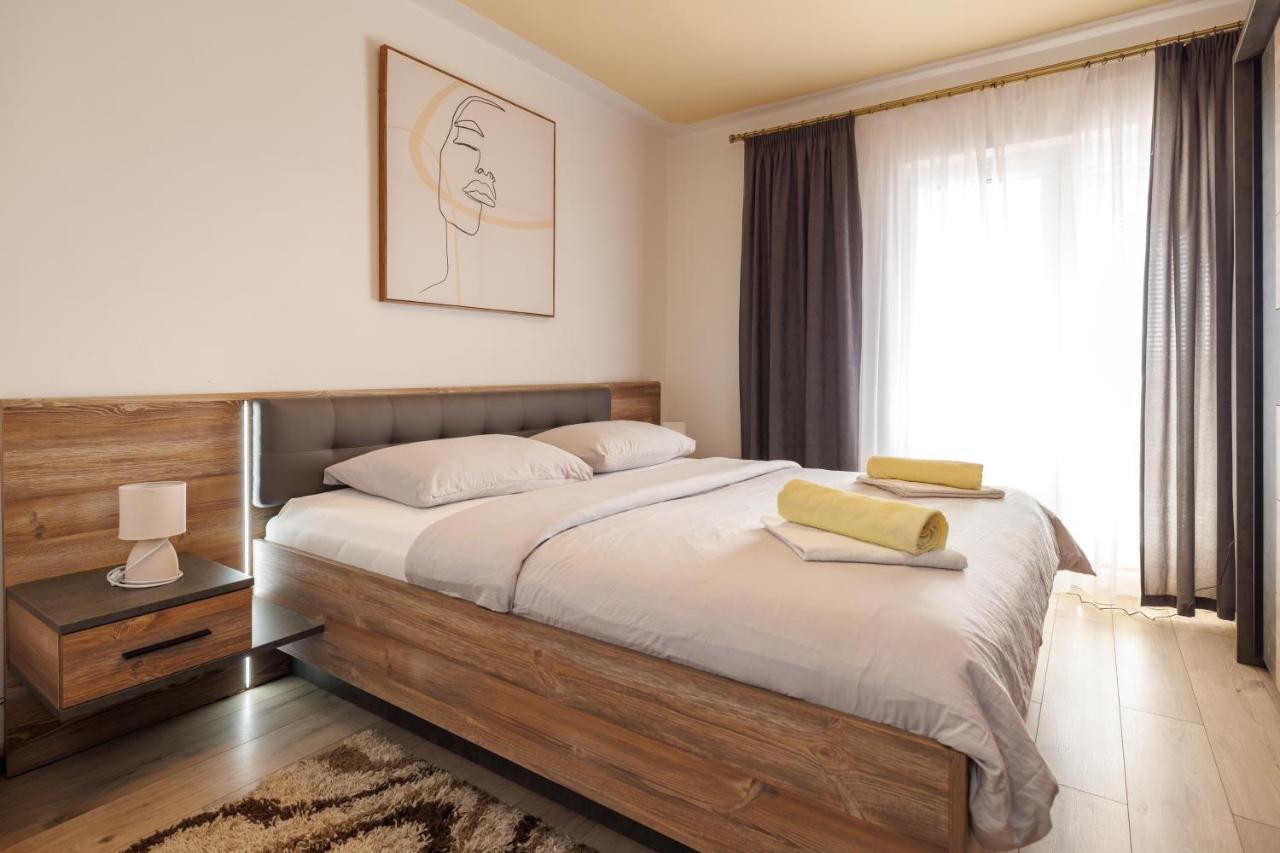 Spacious And Modern App With Big Terrace Malinska Bagian luar foto