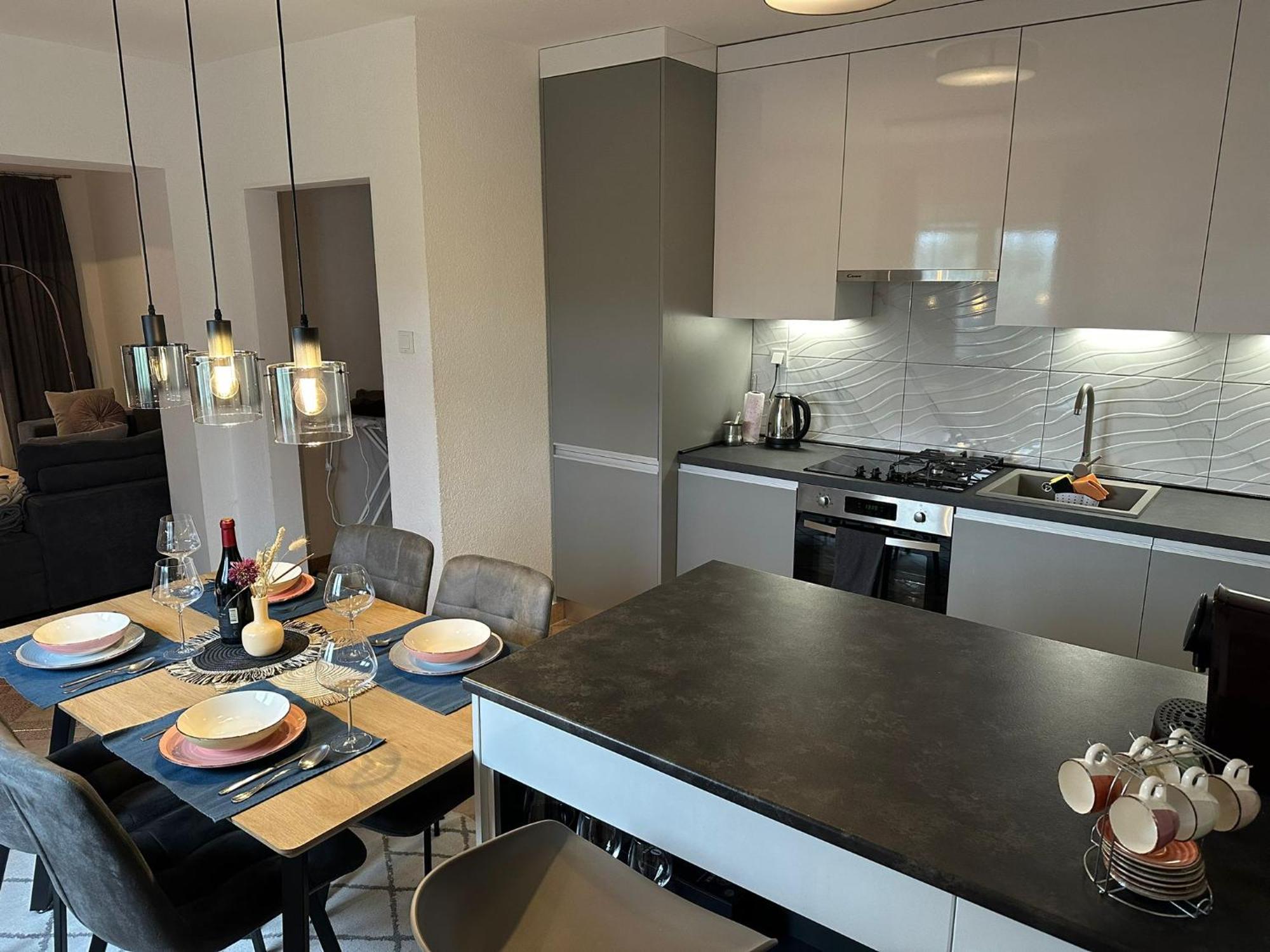 Spacious And Modern App With Big Terrace Malinska Bagian luar foto